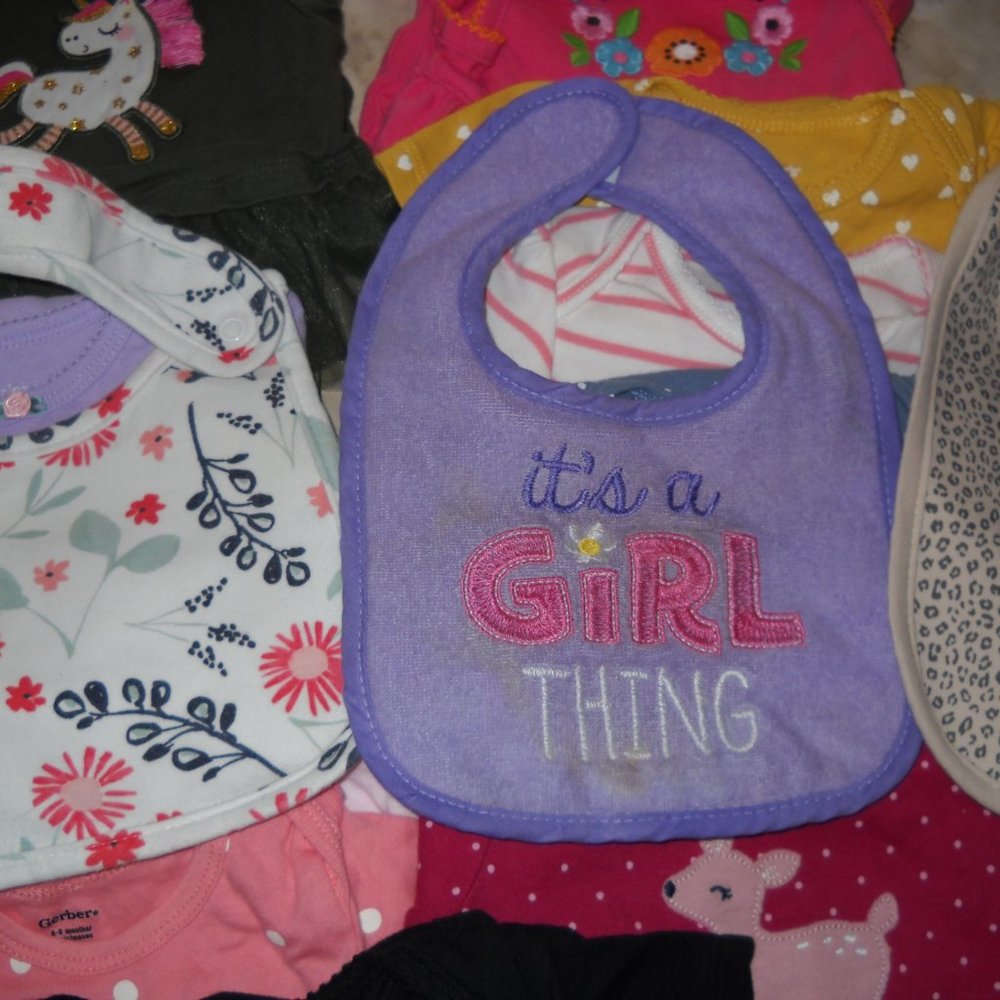 13 PIECE INFANT GIRLS SIZE 6 to 9 MONTHS - Picture 2 of 7